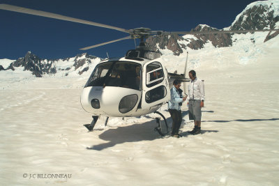 062.1 Pose sur le glacier Fox..jpg