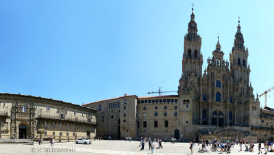 187 Place de la Cathédrale - ST-JACQUES-DE-COMPOSTELLE.jpg
