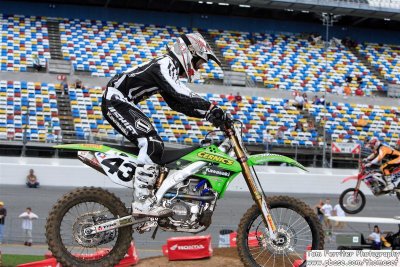 043_08DAYTONASX_PS0E0214.jpg
