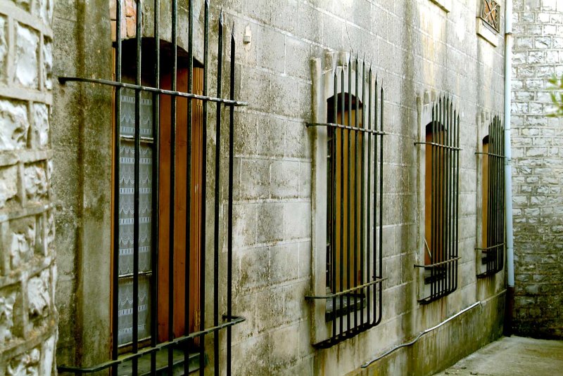 Jail7816.jpg