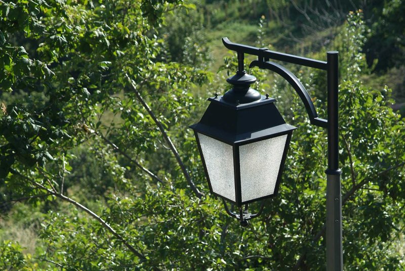 Light6392.jpg