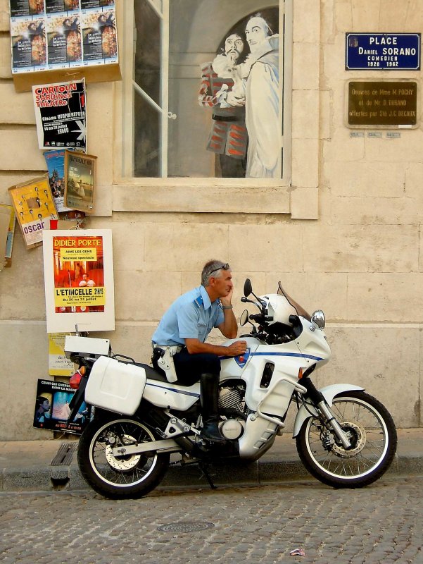 Police-avignon.jpg