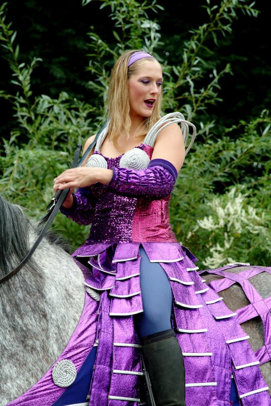 Vrouw-paard02.jpg