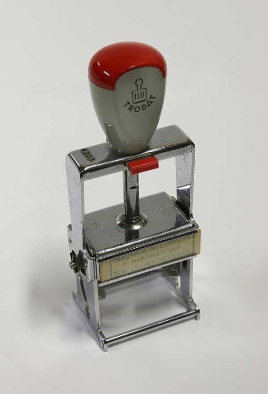 AVM-V-08-12-006-000.jpg