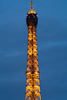 Eiffel-top-onscherp.jpg