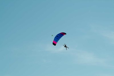 Parachute413.jpg
