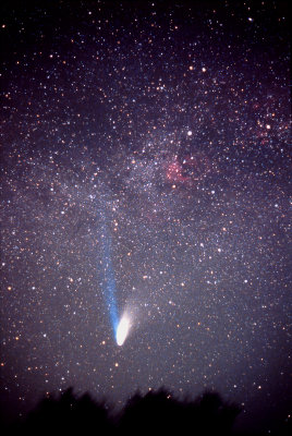 Comet Hale-Bopp 1995o1 - The Great Comet of 1997