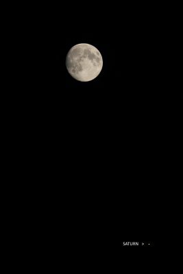 Conjunction of the Moon and Saturn (Scroll down to see it!)