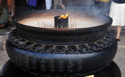 Sento Palace - Incense Pot