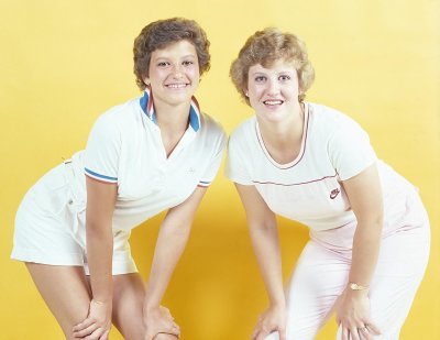 Stef & Sister 19-DeNoiseAI-standard.jpg