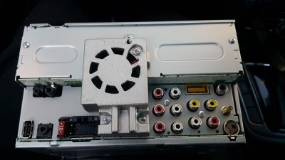 PIONEER AVH Z5200DABS pic 1