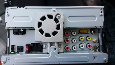 PIONEER AVH Z3200DAB pic 1