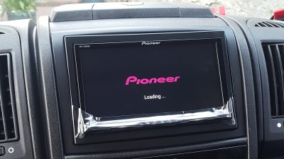PIONEER AVIC Z830DAB pic 3