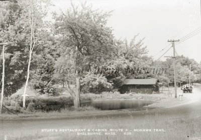 Stuff's Restaurant & Cabins, Route 2 - Mohawk Trail, Shelburne, Mass. B38