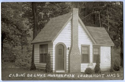 Cabins de Luxe Mohawk Park Charlemont Mass