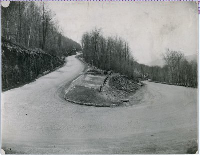 Hair-pin turn on Mohawk Trail press photo Sep 1931 