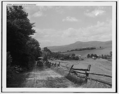 070524 Mountain Road in the Berkshires (Library of Congress Detroit Publishing collection)
