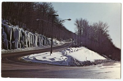 Ice on Ledges at Hairpin Turn