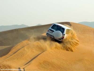 Dune Bashing Abu Dhabi Safari