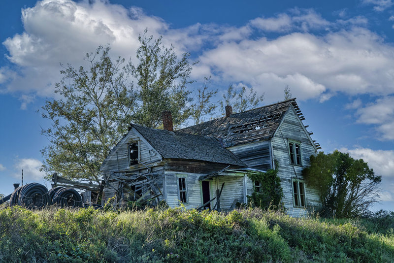 Burned out house web.jpg