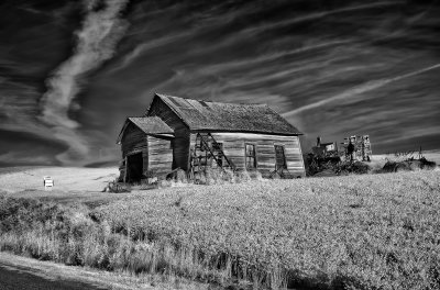 Palouse_schoolhouse_HDR_BW_IR.jpg