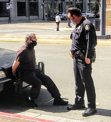 San Diego cop arrests man for not wearing a mask properly