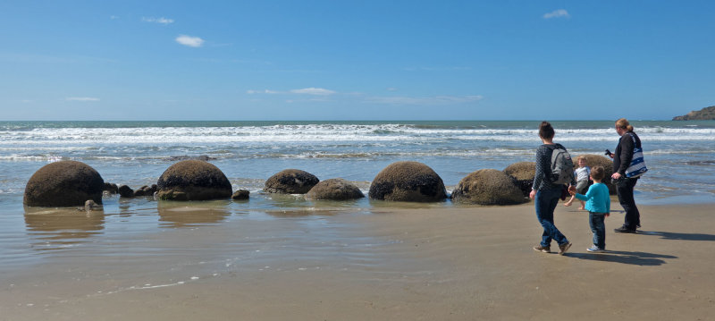 Moeraki Boulders