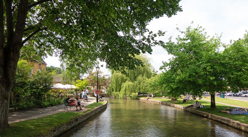 Bourton-on-the-Water 2
