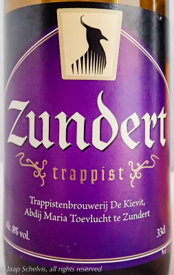 Kievit - Northern lapwing - Vanellus vanellus - Dutch Trappist beer