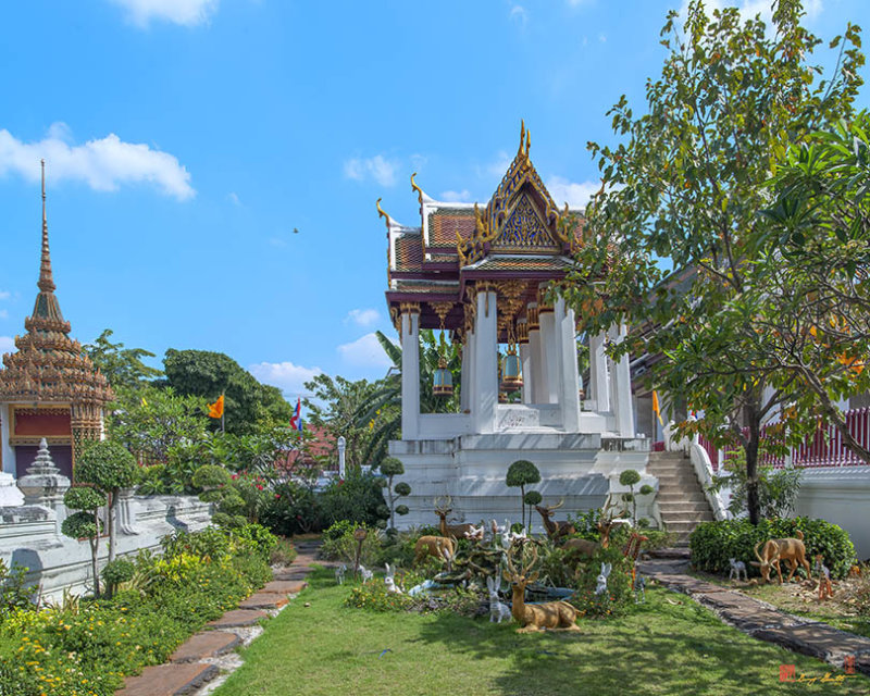 Wat Rakhang Khositaram Bell Pavilion and Garden (DTHB1387)