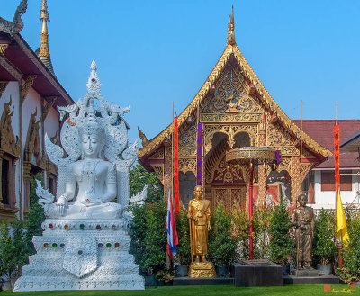Wat Tung Yu Buddha and Monk Image Shrines (DTHCM2779)