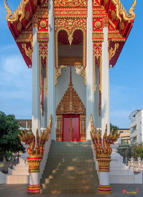 Wat Luang Phra Ubosot Entrance (DTHU0294)