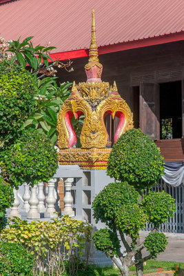 Wat Luang Phra Ubosot Wall Finial (DTHU0688)