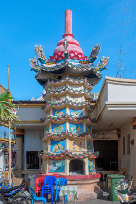 San Jao Munnithi Kan Kuson Fireworks Pagoda (DTHU0738)