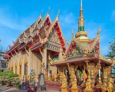 Wat Tai Phrachao Yai Ong Tue Phra Ubosot and Montop Phet Chet Saeng (DTHU0324)