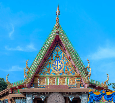Wat Tai Phrachao Yai Ong Tue Wihan Celebrating the Glory of the Kingdom Gable (DTHU0330)
