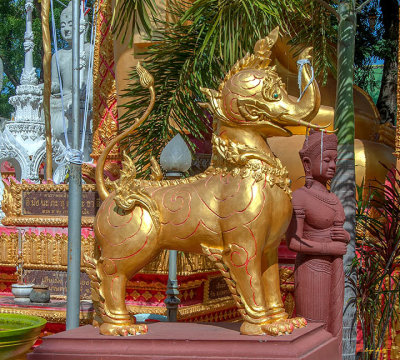 Wat Tai Phra Chao Yai Ong Tue Elephant-headed Lion Guardian or Yali (DTHU0794)