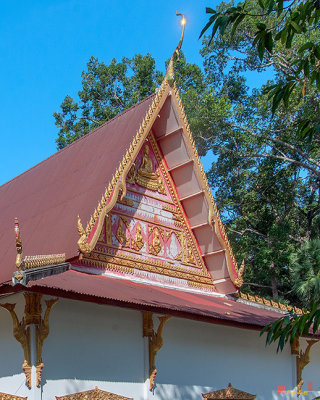 Wat Pha Kaeo Noi Phra Wihan Gable (DTHU0886)
