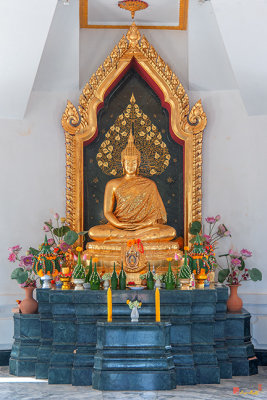 Wat Tham Khuha Sawan Phra Tham Chedi Si Trai Phum Buddha Image (DTHU0940)