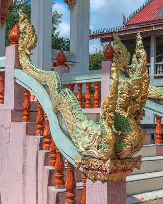 Wat Huai Phai Phra Ubosot Makara and Naga Guardian (DTHU0953)