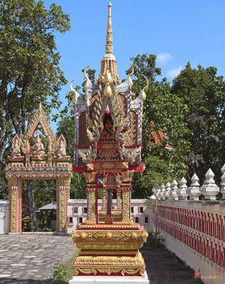 Wat Huai Phai Phra Ubosot Boundary Stone Shrine (DTHU0103)