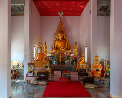 Wat Khong Chiam Phra Buddha Chinnarat Wihan Interior (DTHU0972)