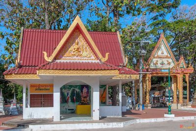 Wat Khong Chiam Reception Building and Temple Gate (DTHU0983)