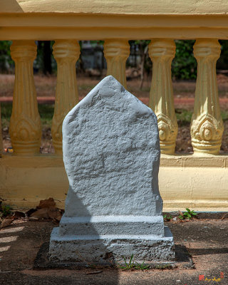 Wat Si Mueang Mai Phra Ubosot Boundary Stone (DTHU1037)