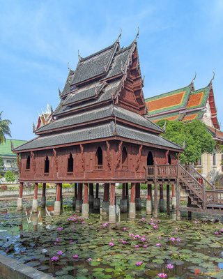 Wat Thung Si Muang Scripture Hall or Library Hor Trai Klang Nam (Tripitaka Hall) (DTHU0023)