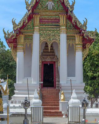 Wat Thung Si Muang Phra Ubosot Entrance (DTHU1094)