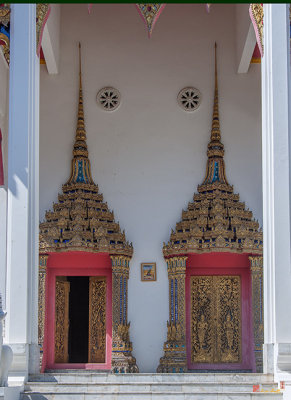 Wat Maneewanaram Phra Ubosot Entrance (DTHU0668)