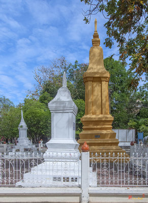 Wat Maneewanaram Memorial Chedi (DTHU1134)