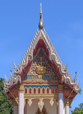 Wat Mahawanaram Phra Ubosot Gable (DTHU0653)