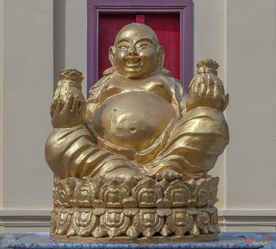 Wat Suthatsanaram Phra Ubosot Wealth Luck Buddha (DTHU0383)